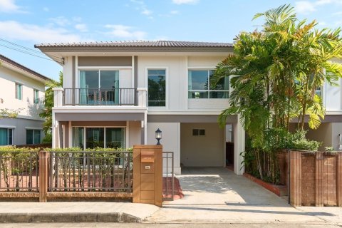 Maison à San Kamphaeng, Thaïlande 3 chambres № 163389