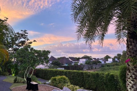 Villa in Phuket, Thailand 3 bedrooms № 163387 - photo 14