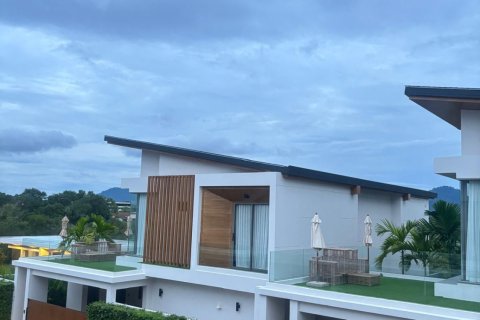 Villa in Phuket, Thailand 3 bedrooms № 163387 - photo 17