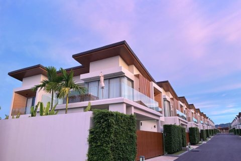 Villa in Phuket, Thailand 3 bedrooms № 163387 - photo 18