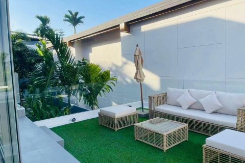 Villa in Phuket, Thailand 3 bedrooms № 163387 - photo 10