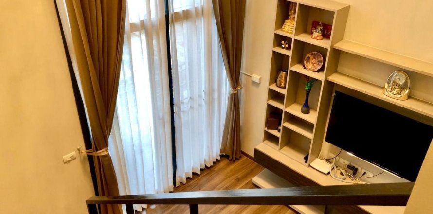 Studio in Phaya Thai, Bangkok, Thailand № 163388