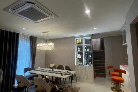 Дом в Фаси Чароене, Бангкок, Таиланд с 4 спальнями  № 153689 - фото 7