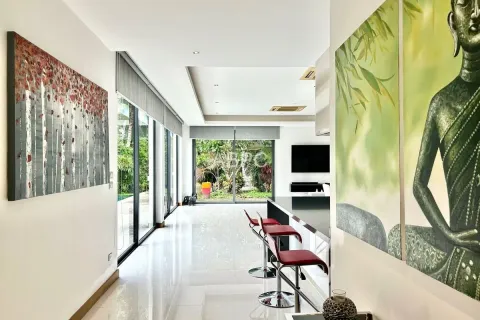 Casa de 3 dormitorios en Pattaya, Tailandia № 211153 - foto 8