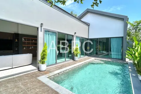 Casa de 3 dormitorios en Pattaya, Tailandia № 211149 - foto 3