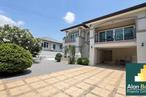 Maison à Pattaya, Thaïlande 4 chambres № 211150