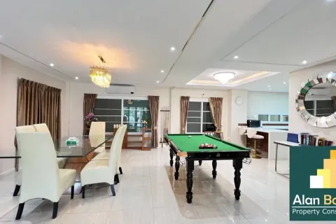 Casa de 4 dormitorios en Pattaya, Tailandia № 211151 - foto 7