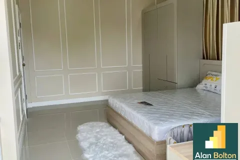 Casa de 5 dormitorios en Pattaya, Tailandia № 211152 - foto 15
