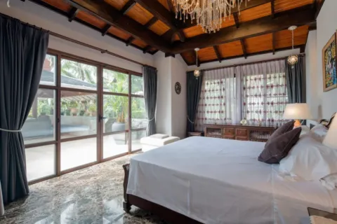 Villa in Phuket, Thailand 5 bedrooms № 156334 - photo 13