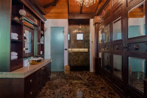 Villa in Phuket, Thailand 5 bedrooms № 156334 - photo 16