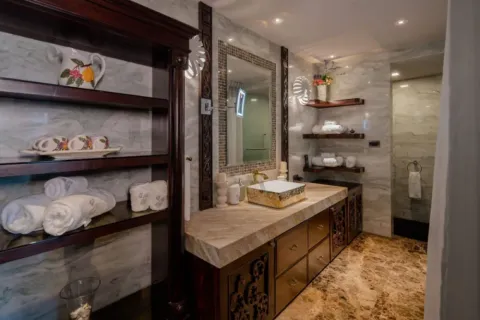 Villa in Phuket, Thailand 5 bedrooms № 156334 - photo 18