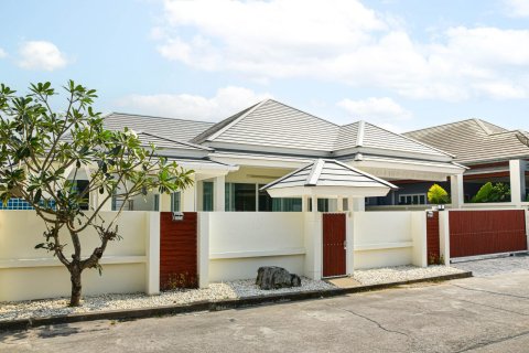 Maison à Bang Lamung, Thaïlande 3 chambres № 156337 - photo 3