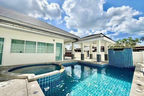 Maison à Bang Lamung, Thaïlande 3 chambres № 156337 - photo 5