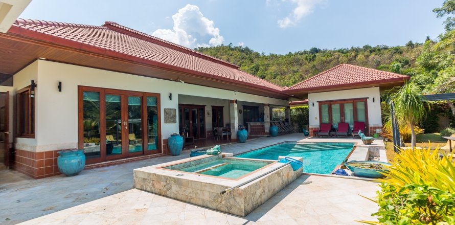 Вилла в Пран Бури, Таиланд с 5 спальнями  № 168805