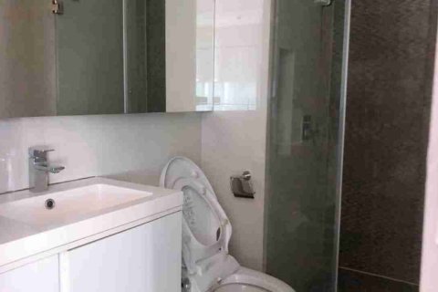 Condo in Bangkok, Thailand, 1 bedroom № 183420 - photo 10