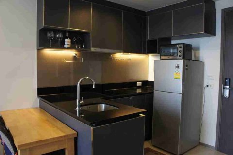 Condo in Thonburi, Bangkok, Thailand, 1 bedroom № 183423 - photo 6
