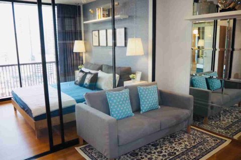 Condo in Thonburi, Bangkok, Thailand, 1 bedroom № 183422 - photo 12