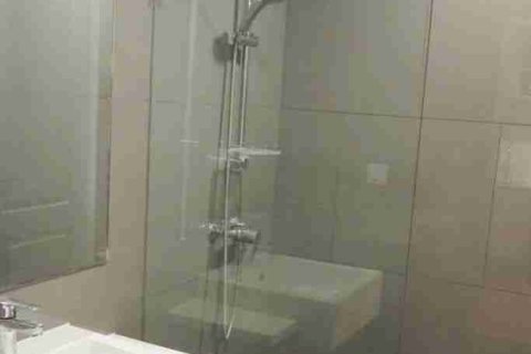 Condo in Thonburi, Bangkok, Thailand, 1 bedroom № 183422 - photo 10