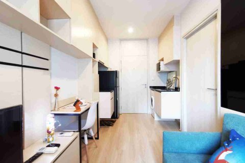 Condo in Bangkok, Thailand, 1 bedroom  № 183421 - photo 9