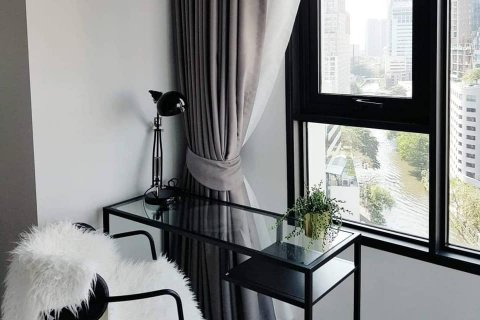 Condo in Bangkok, Thailand, 1 bedroom  № 143551 - photo 4