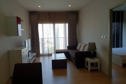 Кондоминиум с 1 спальней в Бангкоке, Таиланд № 143552 - фото 3