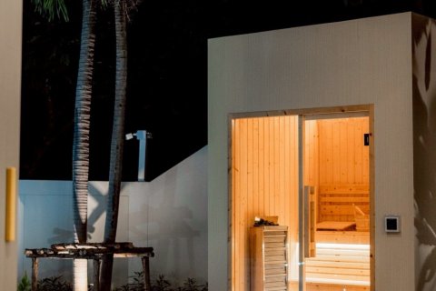 Villa in Phuket, Thailand 4 bedrooms № 162050 - photo 13