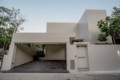 Villa in Phuket, Thailand 4 bedrooms № 162050 - photo 15