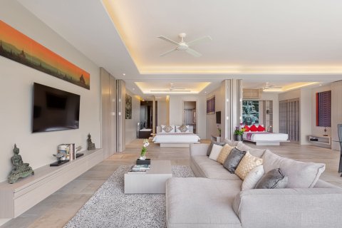 Penthouse in Phuket, Thailand 3 bedrooms № 162046 - photo 3