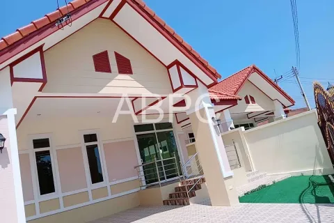 Casa de 2 dormitorios en Pattaya, Tailandia № 211377 - foto 8