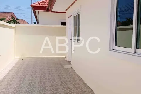 Casa de 2 dormitorios en Pattaya, Tailandia № 211377 - foto 3
