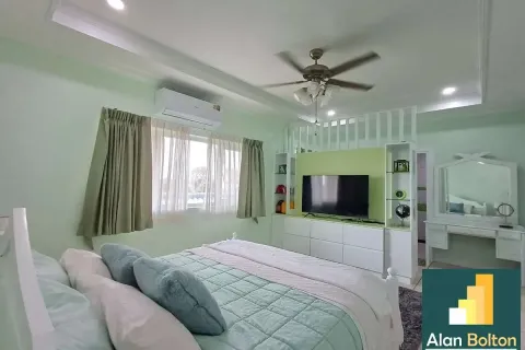 Casa de 3 dormitorios en Pattaya, Tailandia № 211378 - foto 16