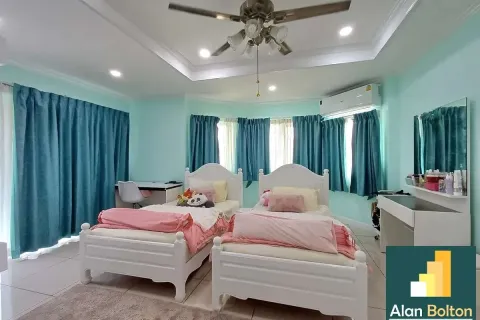 Casa de 3 dormitorios en Pattaya, Tailandia № 211378 - foto 19