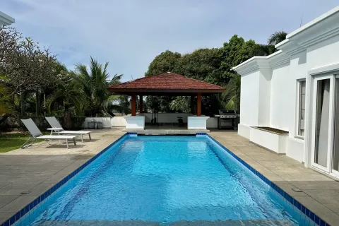 Terreno 450 m2 en Pattaya, Tailandia № 211372 - foto 22