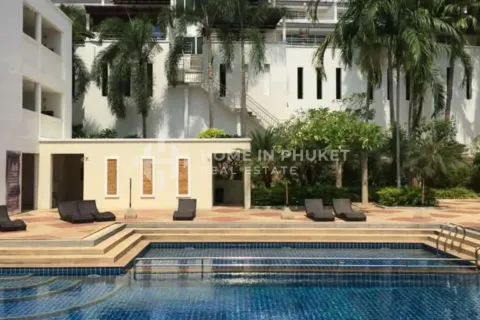 Condo in Phuket, Thailand, 2 bedrooms  № 209625