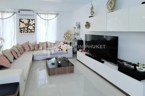 House in Rawai, Thailand 4 bedrooms № 209627 - photo 5