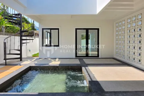 House in Chalong, Thailand 4 bedrooms № 209628 - photo 3