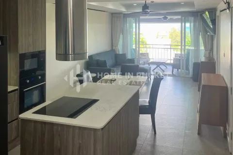 Condo in Phuket, Thailand, 2 bedrooms № 209629 - photo 5