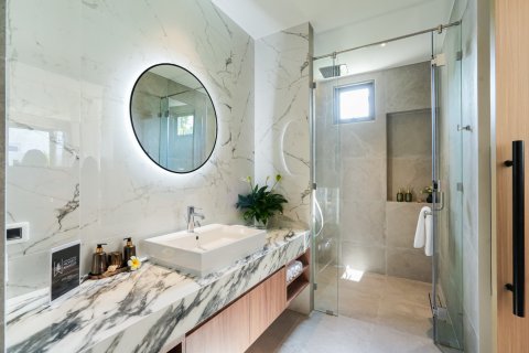 Villa in Bang Tao, Thailand 4 Schlafzimmer № 166289 - Foto 26
