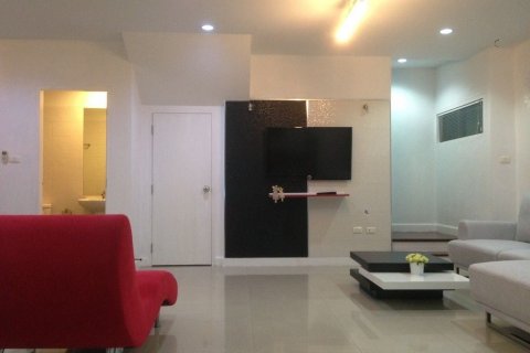 Таунхаус в Правете, Бангкок, Таиланд с 4 спальнями  № 139315 - фото 13