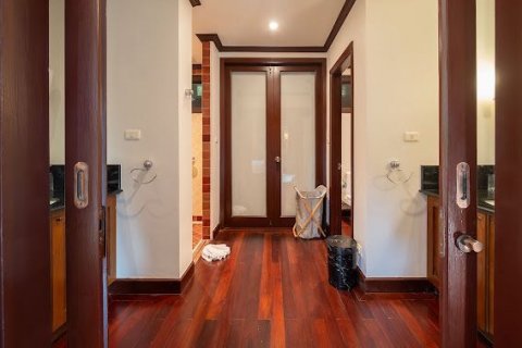 Villa in Phuket, Thailand 5 bedrooms № 139318 - photo 12