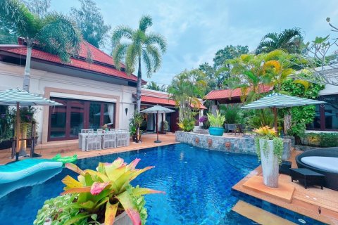 Villa in Phuket, Thailand 5 bedrooms № 139318 - photo 3
