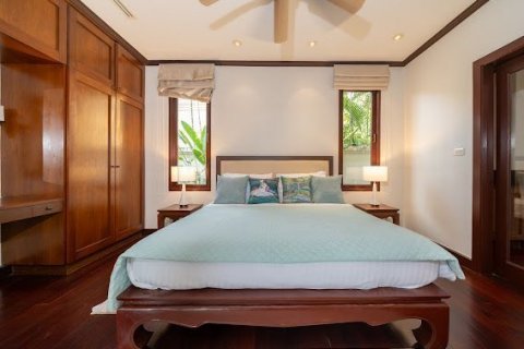 Villa in Phuket, Thailand 5 bedrooms № 139318 - photo 5