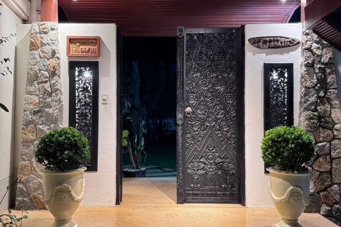 Villa in Phuket, Thailand 5 bedrooms № 139318 - photo 2