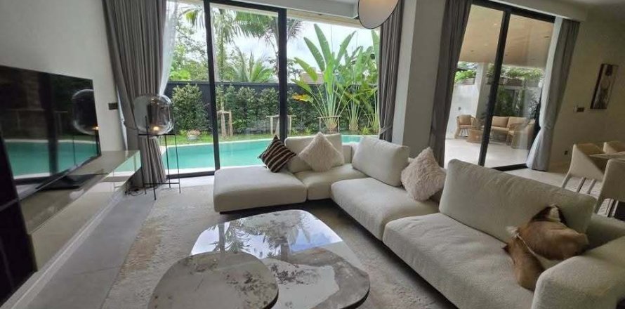 Villa in Phuket, Thailand 3 bedrooms № 162175