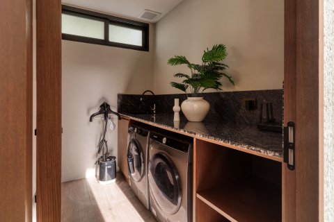 Villa in Phuket, Thailand 4 bedrooms № 162173 - photo 6