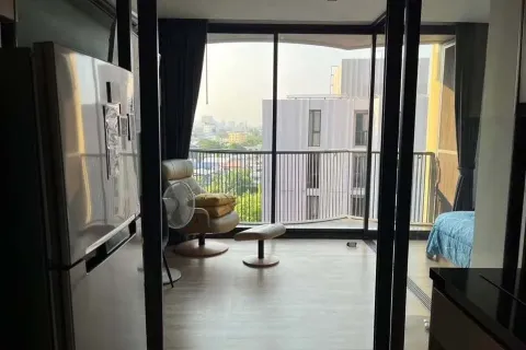 Studio in the Condo in Watthana, Bangkok, Thailand  № 162176