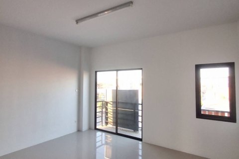 Шопхаус в Нонтхабури, Таиланд  № 160326 - фото 4