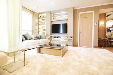 Кондоминиум с 3 спальнями в Сатхоне, Бангкок, Таиланд № 143722 - фото 3