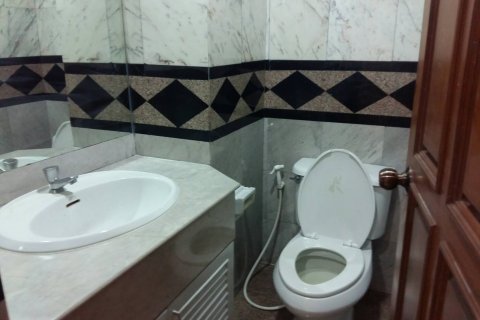 Кондоминиум с 2 спальнями в Бангкоке, Таиланд № 143819 - фото 13