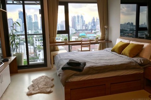 Condo in Bangkok, Thailand, 1 bedroom  № 143818 - photo 3